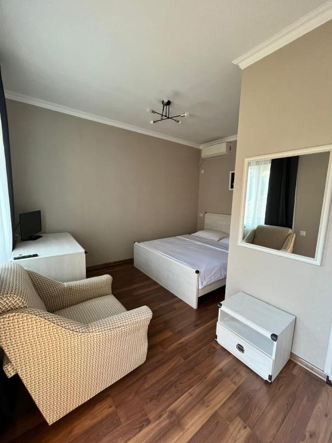 Gostevoy Dom Samir Hotel Gagra Luaran gambar